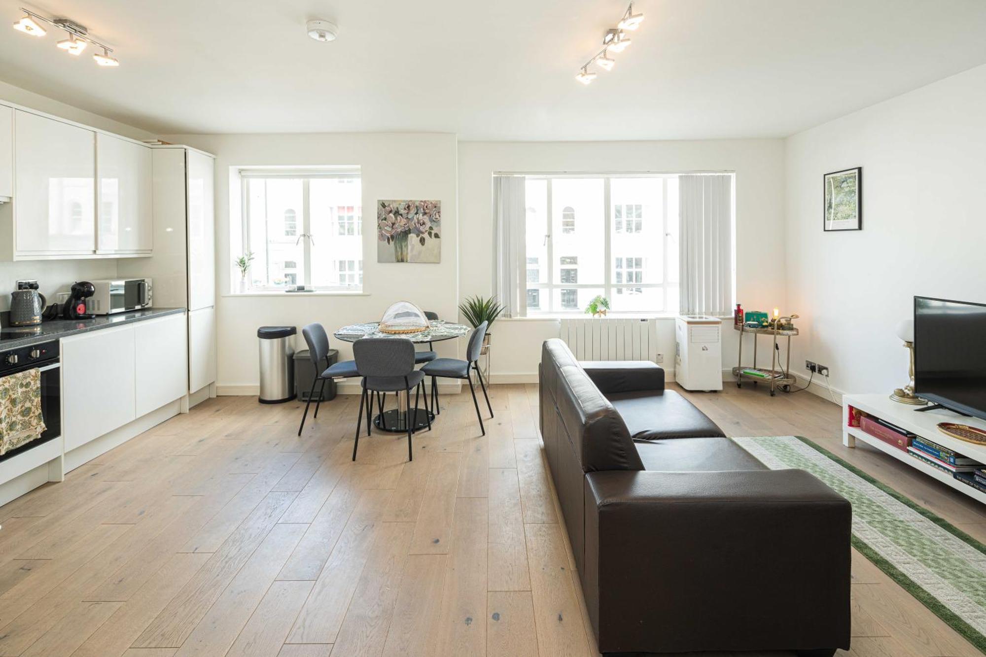 Charming Newly Refurb 2-Bed 2-Bath Whole Apartment Near Hyde Park & Kensington, Prime Paddington Location Zone 1 London Exterior foto